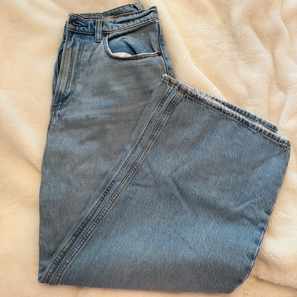 Abercrombie Mid Rise Ultra Wide Leg